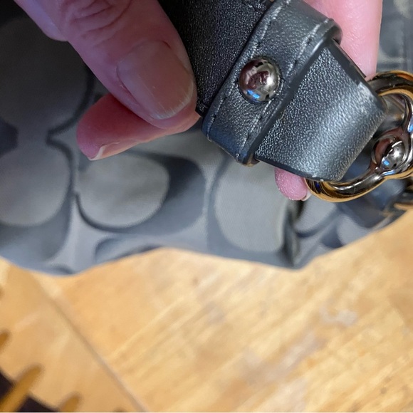 Coach SoHo Signature canvas shoulder bag with two tags. - Picture 7 of 11